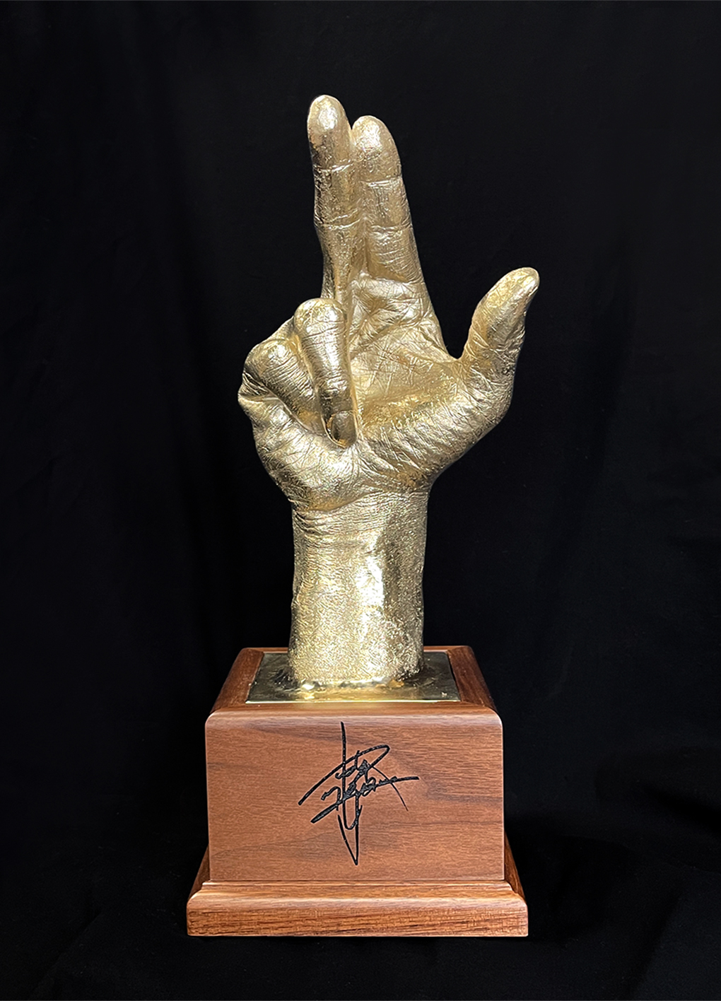 Masahiro Chono Hand Statue (1/1 scale) TEAM2000.ver